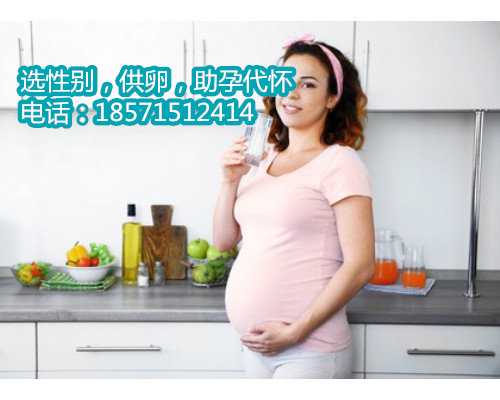 宝宝肠胃问题怎么处理？主要包括便秘、呕吐和腹泻