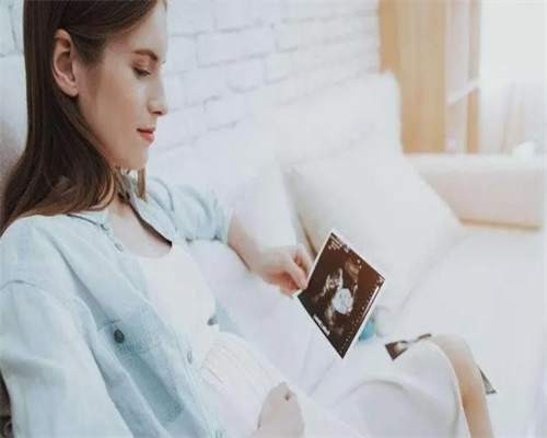 【北京的供卵机构或专业供卵公司】37周，提前18天迎来4.5斤男宝宝 北京助孕的